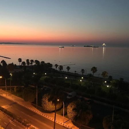 A City-Center Seaview Penthouse At Oceanic Limassol Kültér fotó