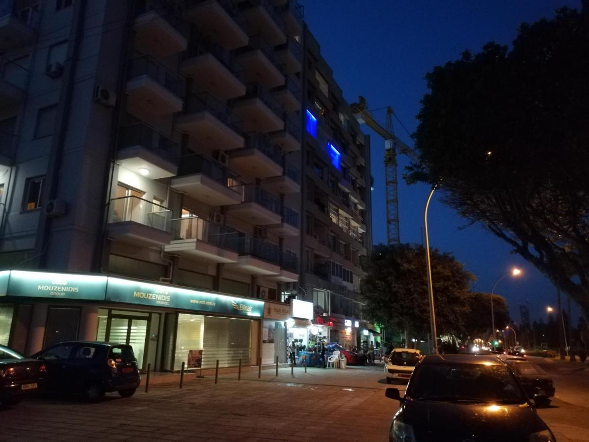 A City-Center Seaview Penthouse At Oceanic Limassol Kültér fotó