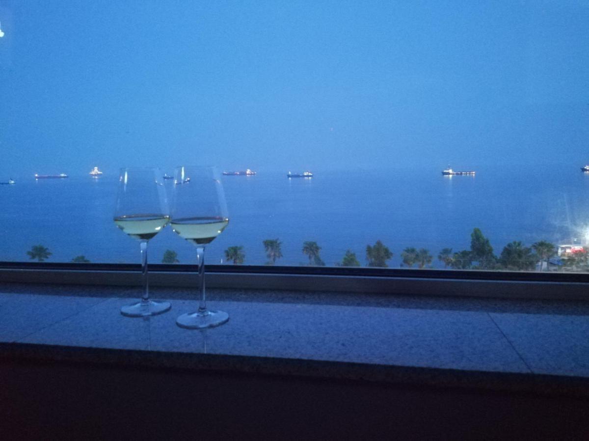 A City-Center Seaview Penthouse At Oceanic Limassol Kültér fotó