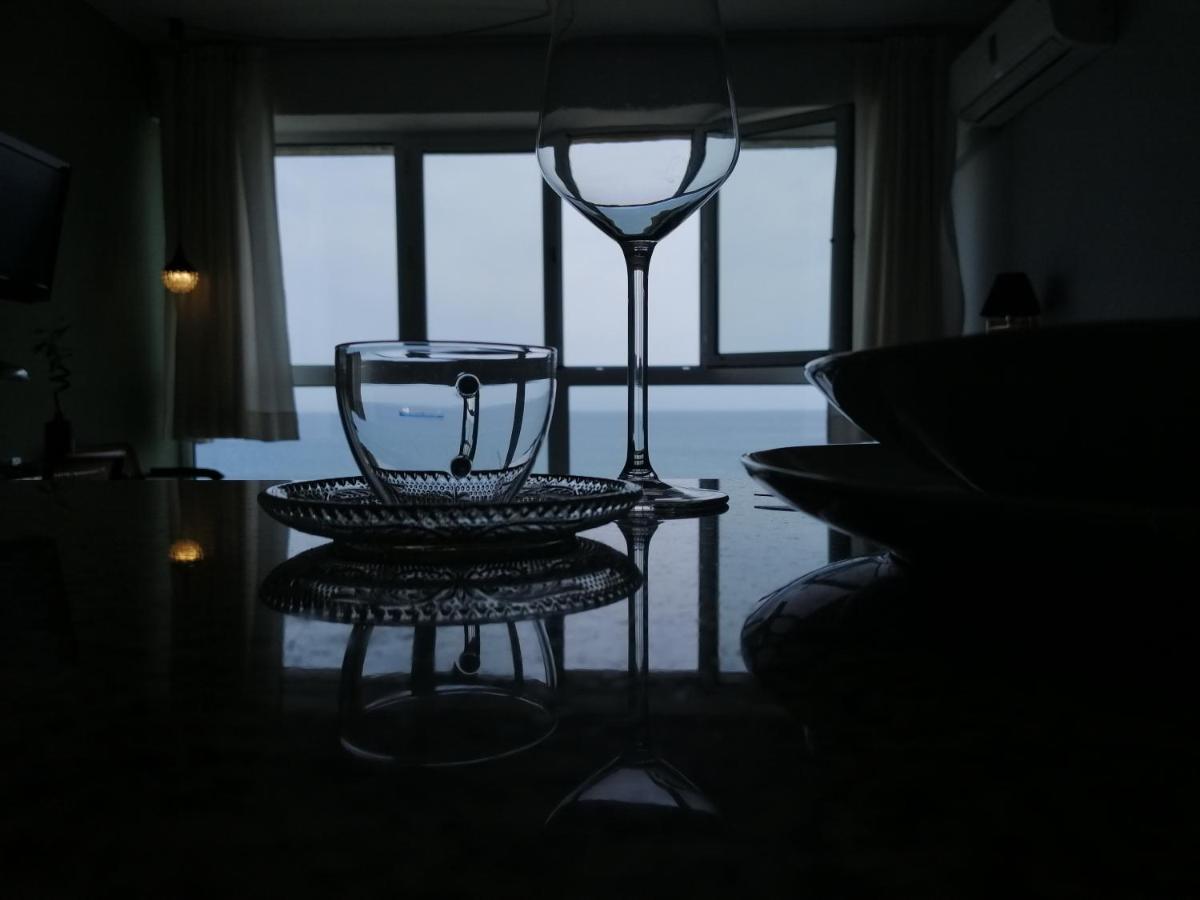 A City-Center Seaview Penthouse At Oceanic Limassol Kültér fotó