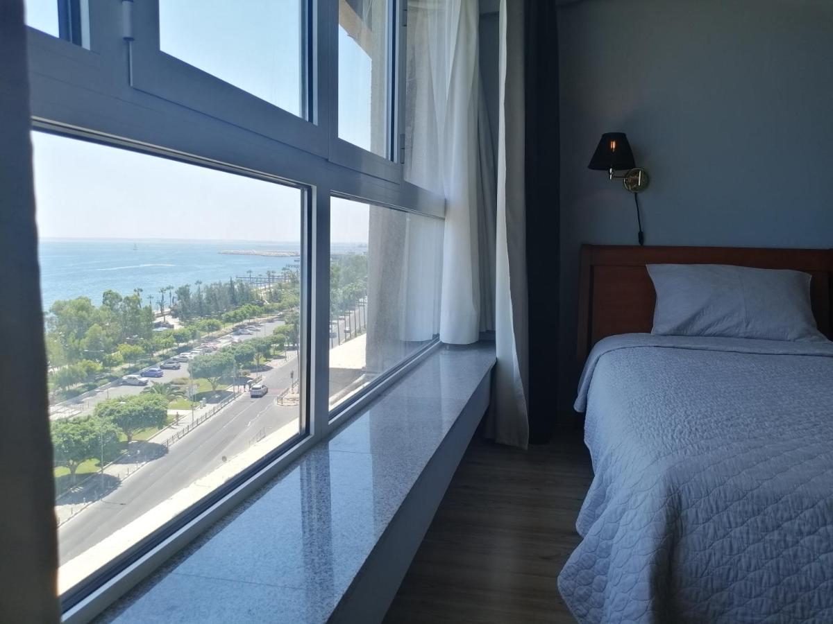 A City-Center Seaview Penthouse At Oceanic Limassol Kültér fotó