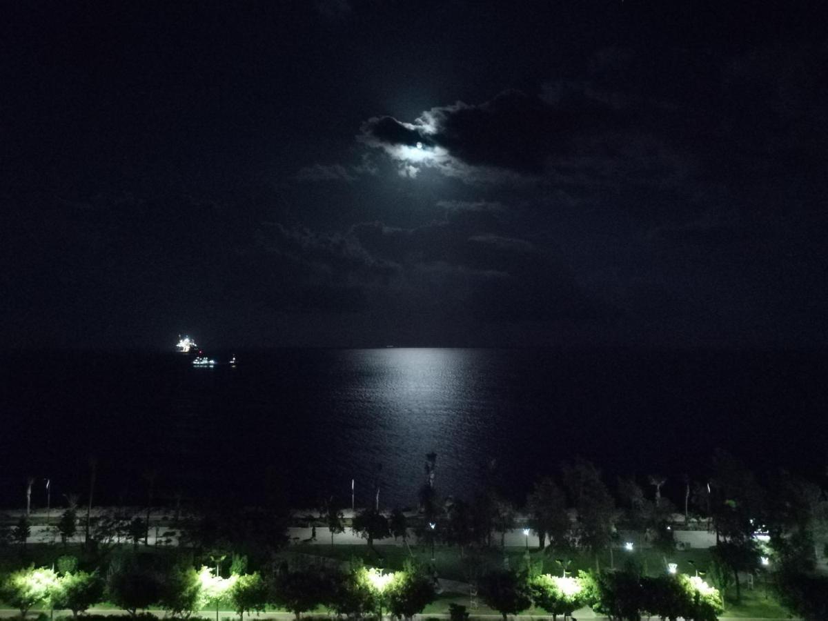 A City-Center Seaview Penthouse At Oceanic Limassol Kültér fotó